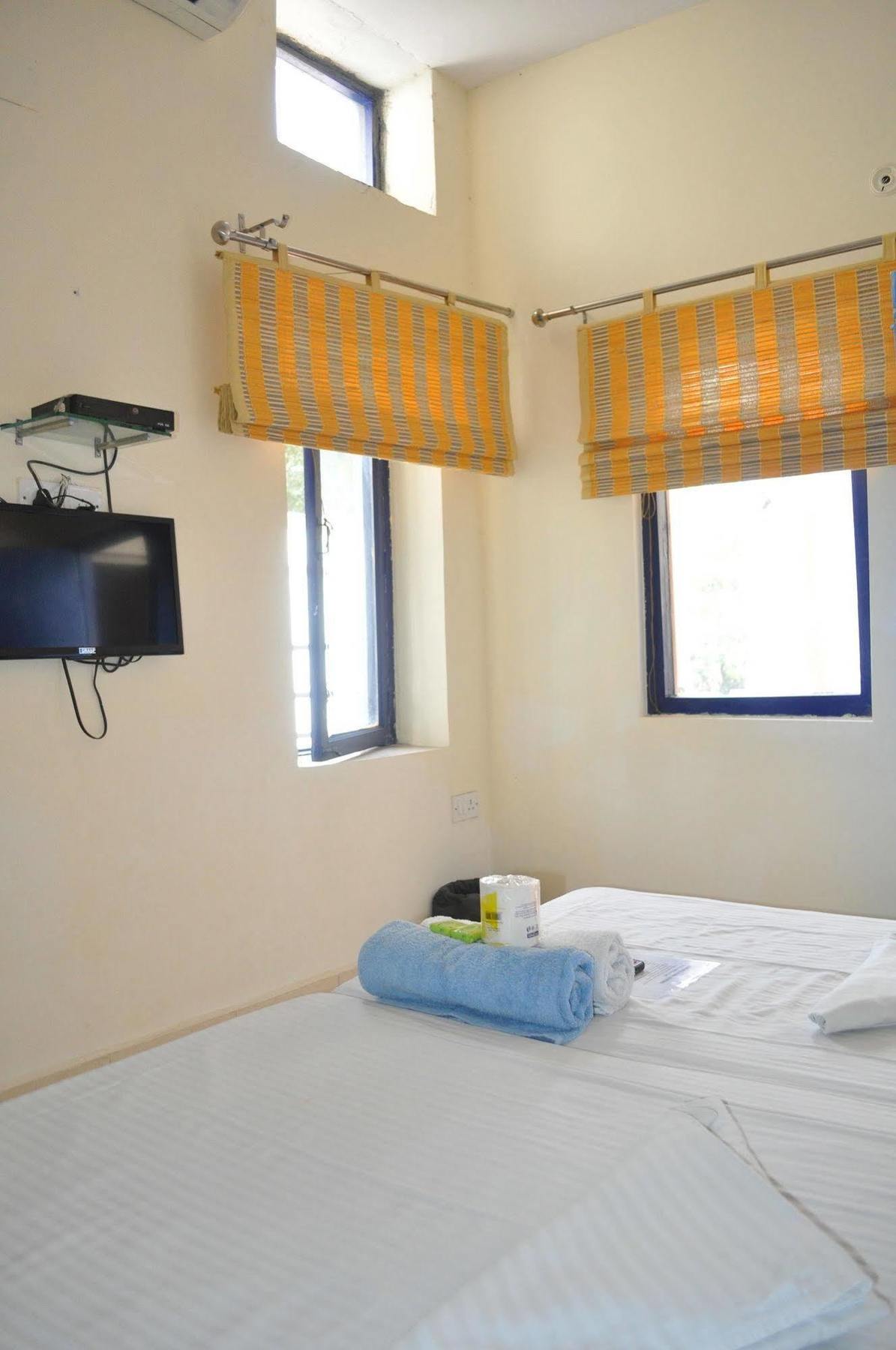 ניו דלהי Hotel Kabli מראה חיצוני תמונה