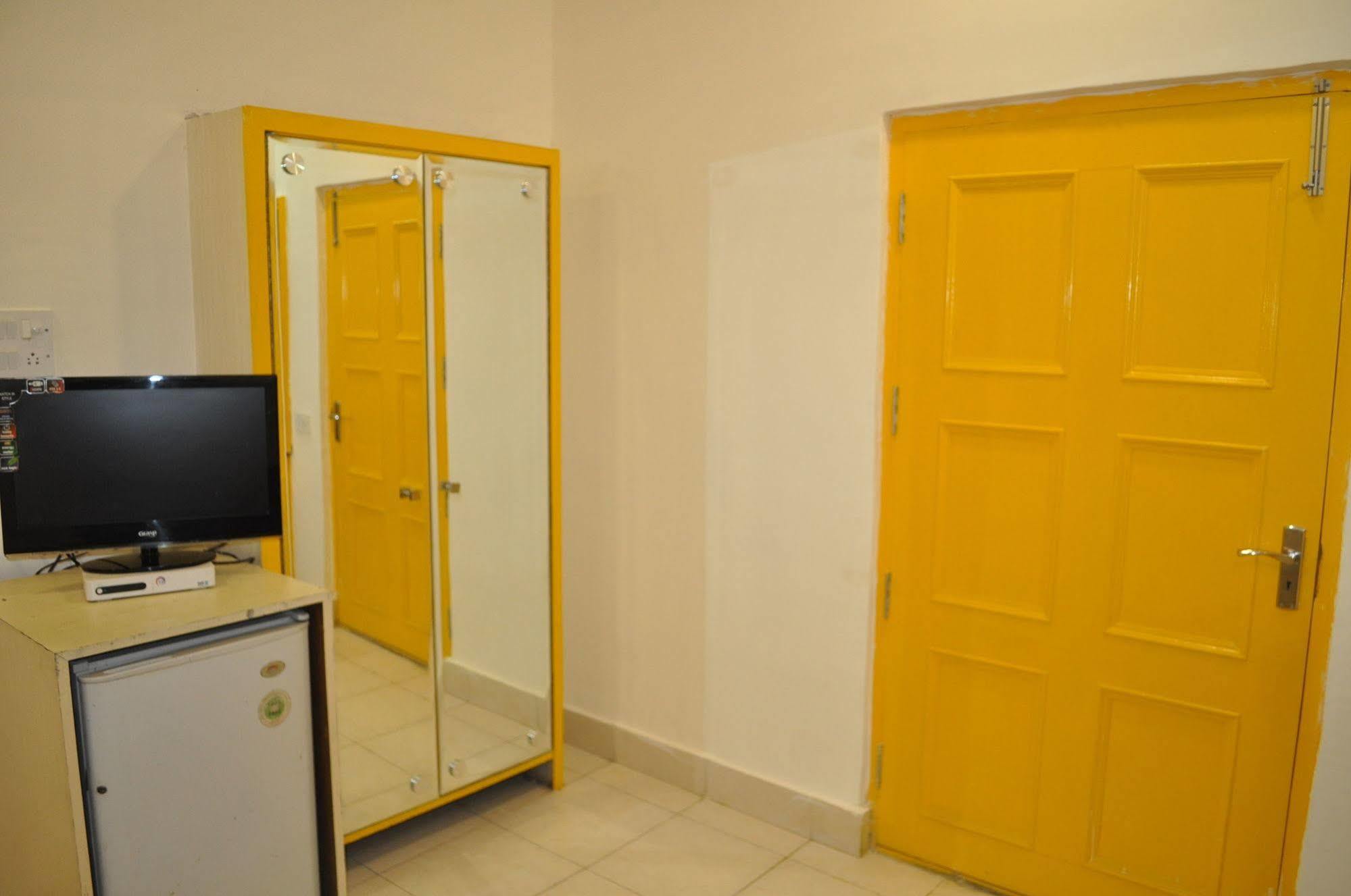 ניו דלהי Hotel Kabli מראה חיצוני תמונה