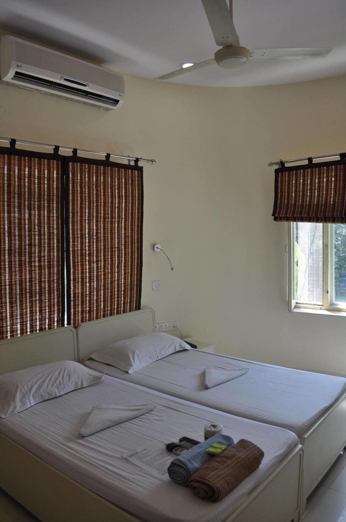 ניו דלהי Hotel Kabli מראה חיצוני תמונה